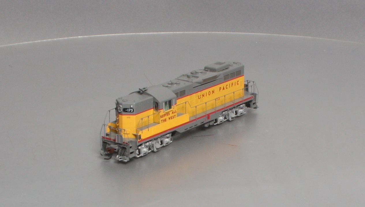 Athearn G62625 HO Union Pacific GP9 Diesel Locomotive with DCC & Sound #173