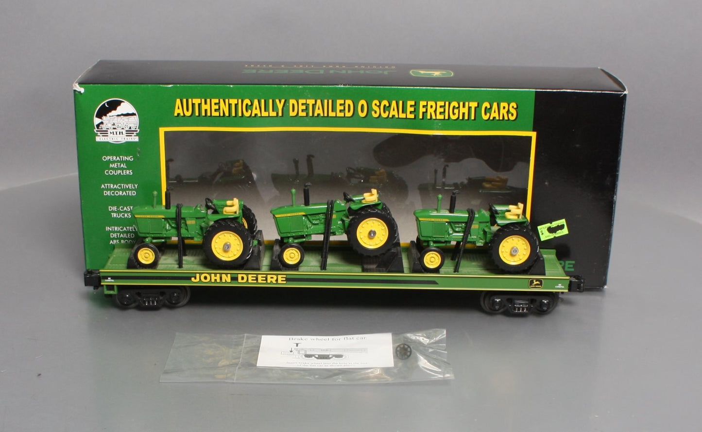 MTH 20-98361 O Gauge John Deere Flat Car w/ Three 4010 Tractors LN/Box