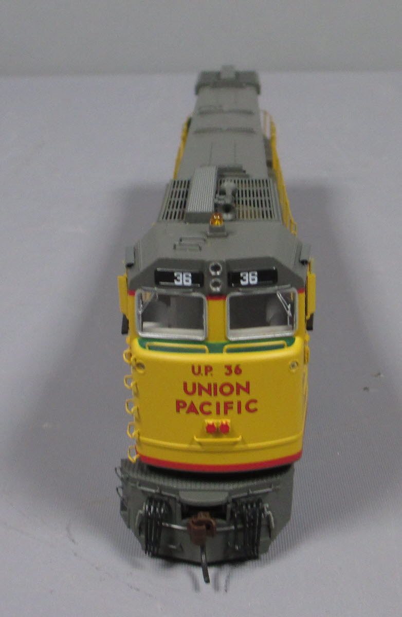 Athearn 88674 HO Scale Union Pacific U50 Diesel Locomotive #36 LN/Box