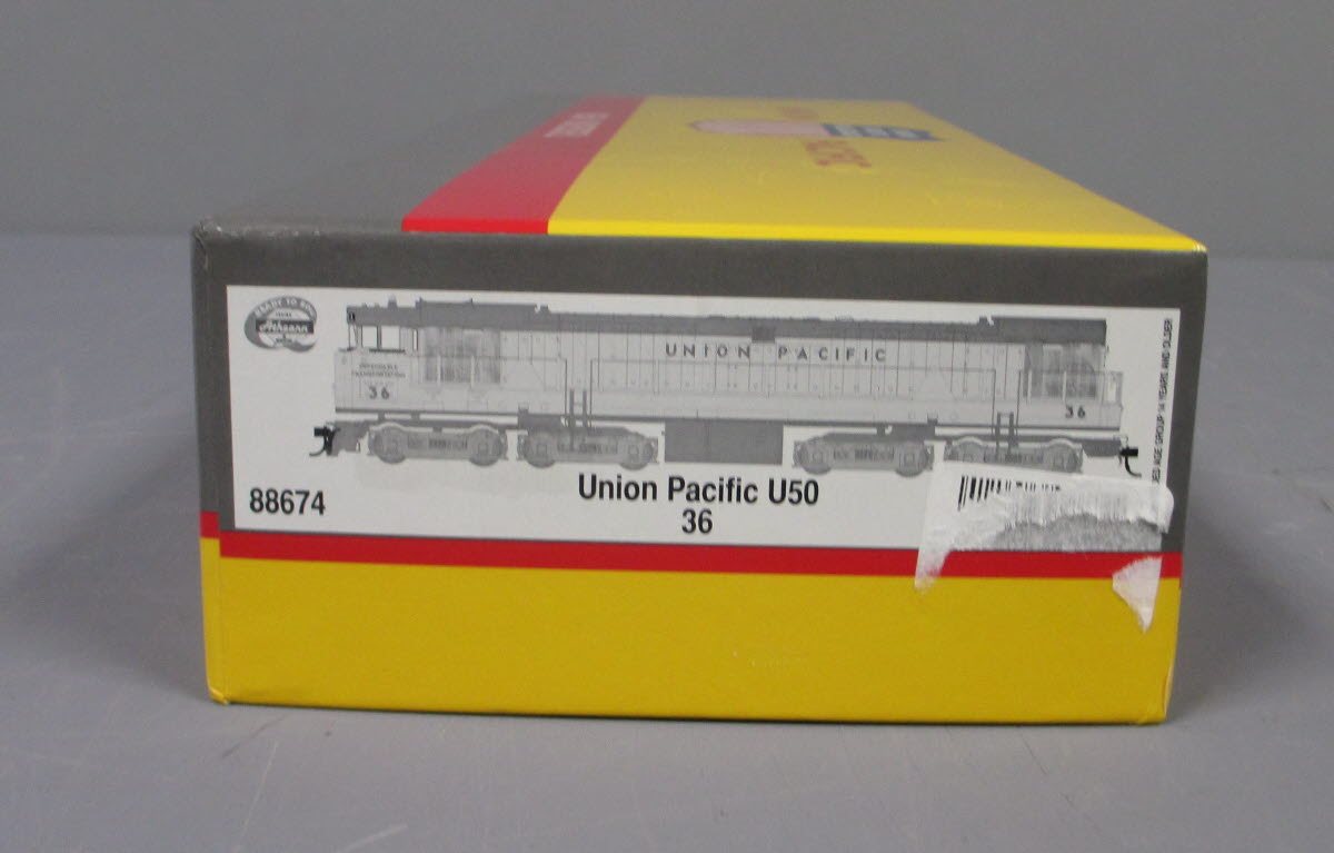 Athearn 88674 HO Scale Union Pacific U50 Diesel Locomotive #36 LN/Box