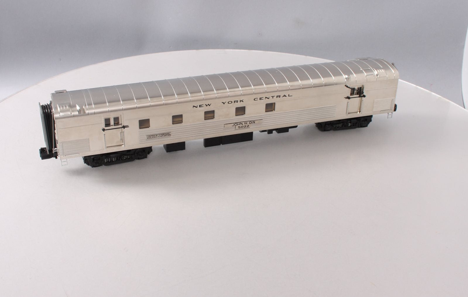 MTH 20-68146 O Gauge New York Central 70' RPO Passenger Car (Ribbed)