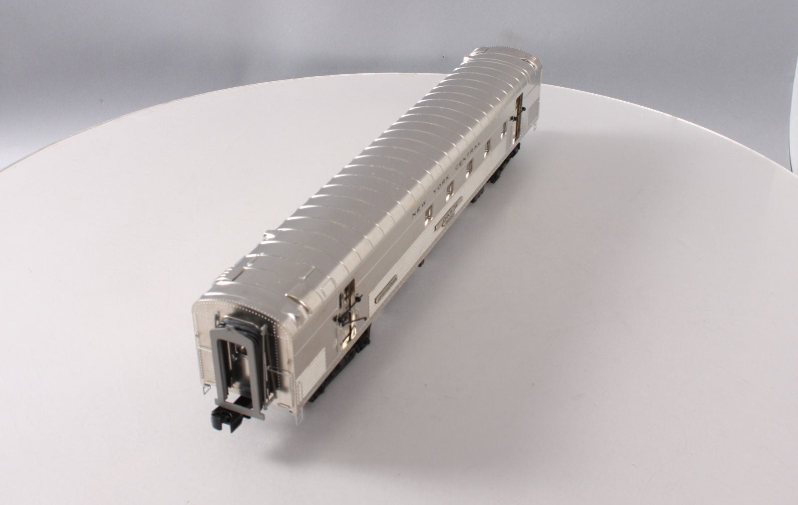 MTH 20-68146 O Gauge New York Central 70' RPO Passenger Car (Ribbed)