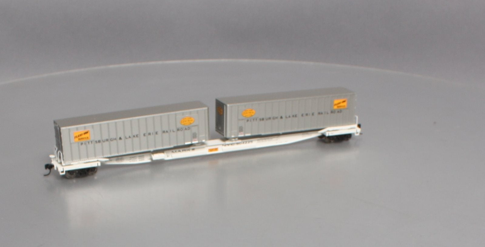 Walthers 932-40853 HO P&L.E Flexi-Van Flat Car With Trailer #504225 LN