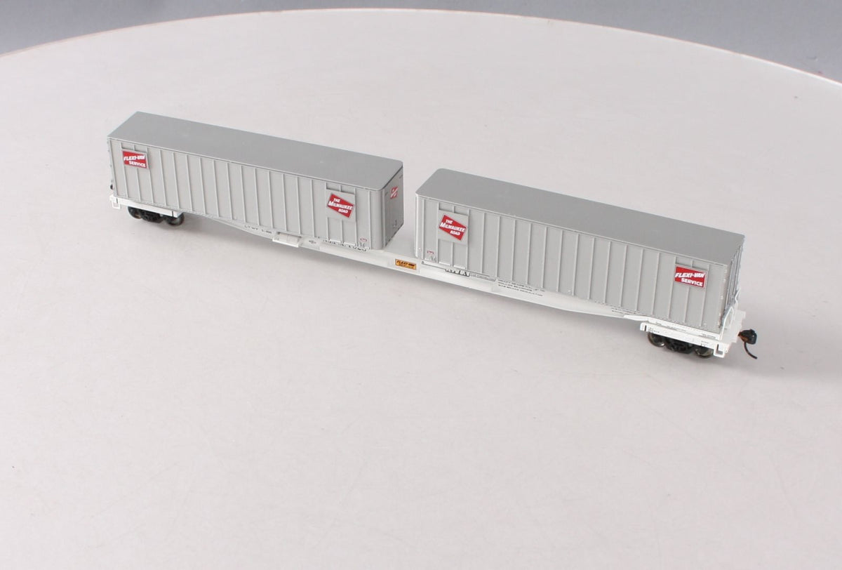 Walthers 932-3922 HO Milwaukee Road Flexi-Van Flatcar W/ Trailer #7025