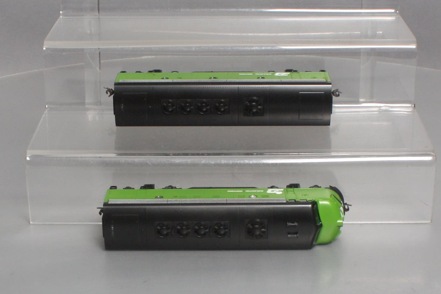 Stewart 5911 HO Scale Burlington Northern EMD F9 A/B Diesel Locomotive Set NIB