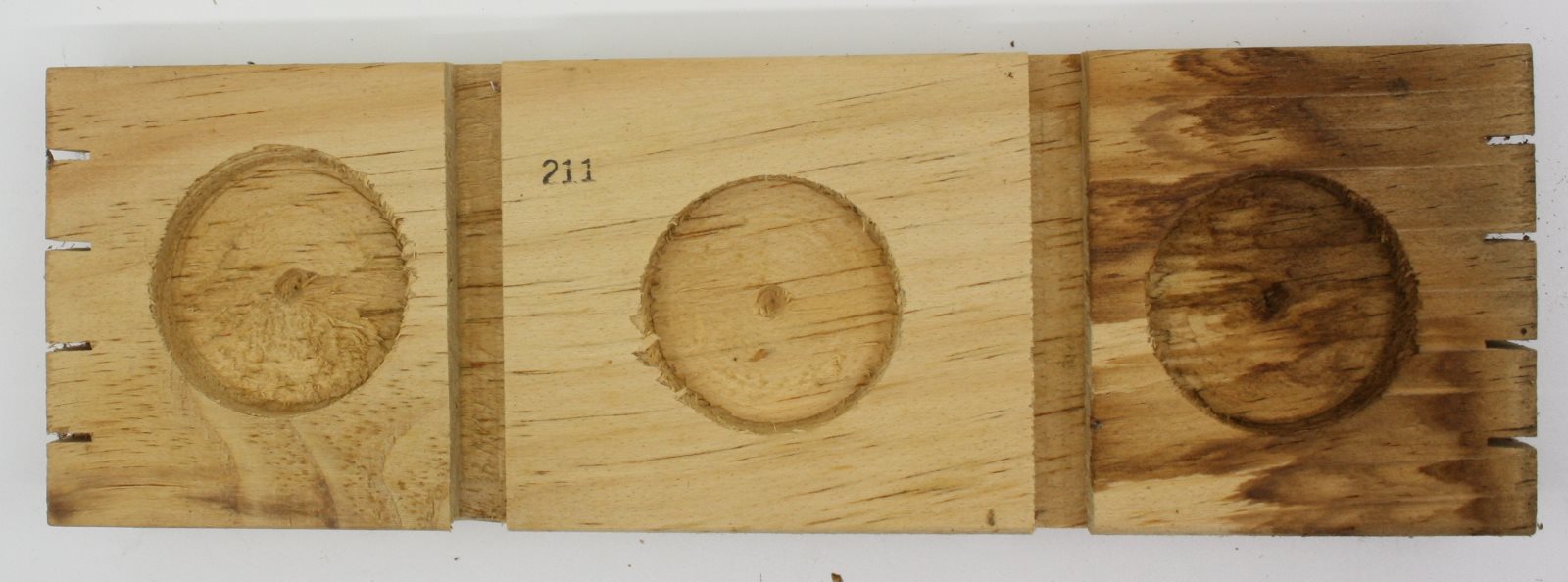 Lionel 211-14 Large Wood Block Lumber Load-Damaged