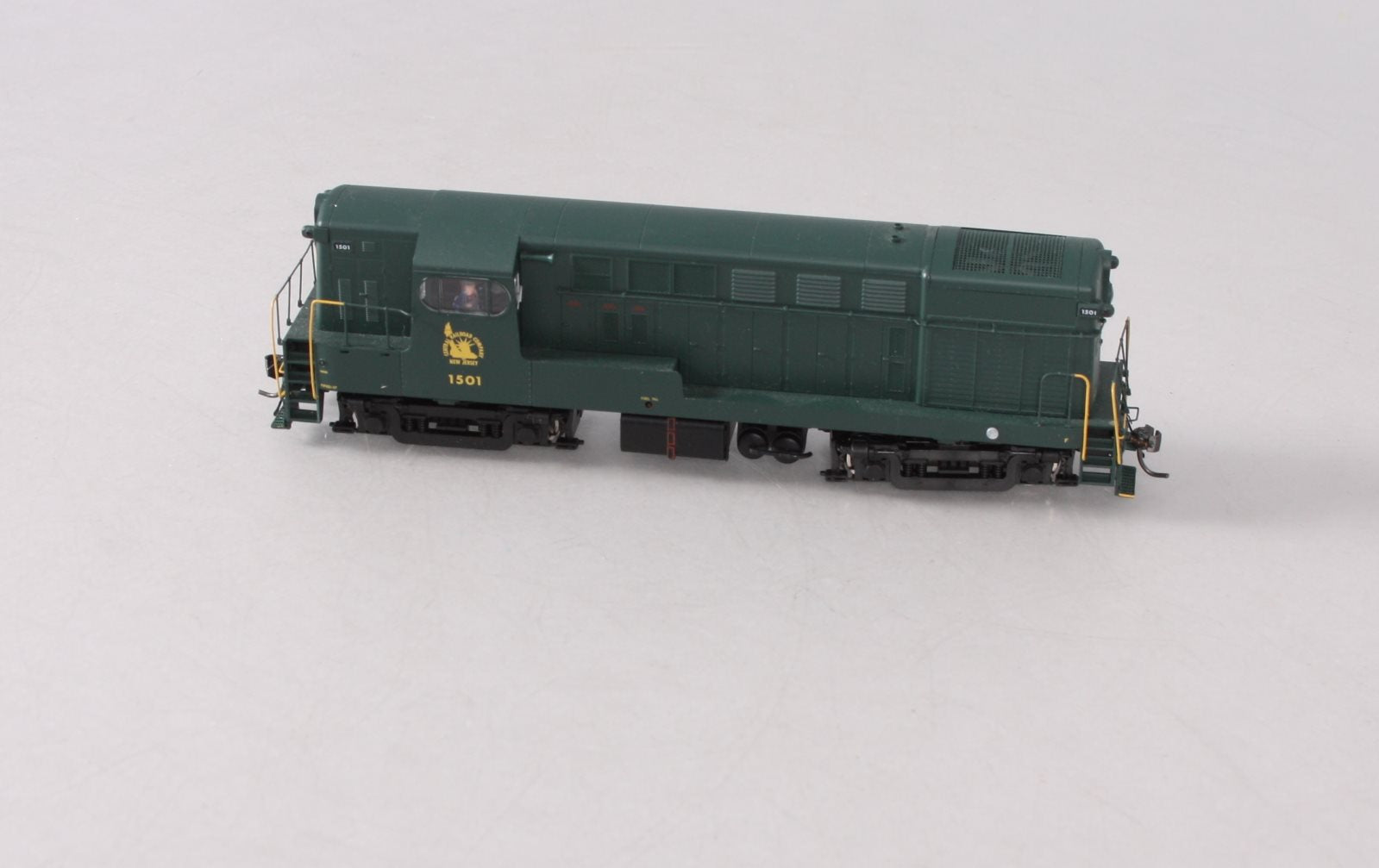 Atlas 9596 HO Scale Jersey Central H15-44 Diesel Locomotive #1501