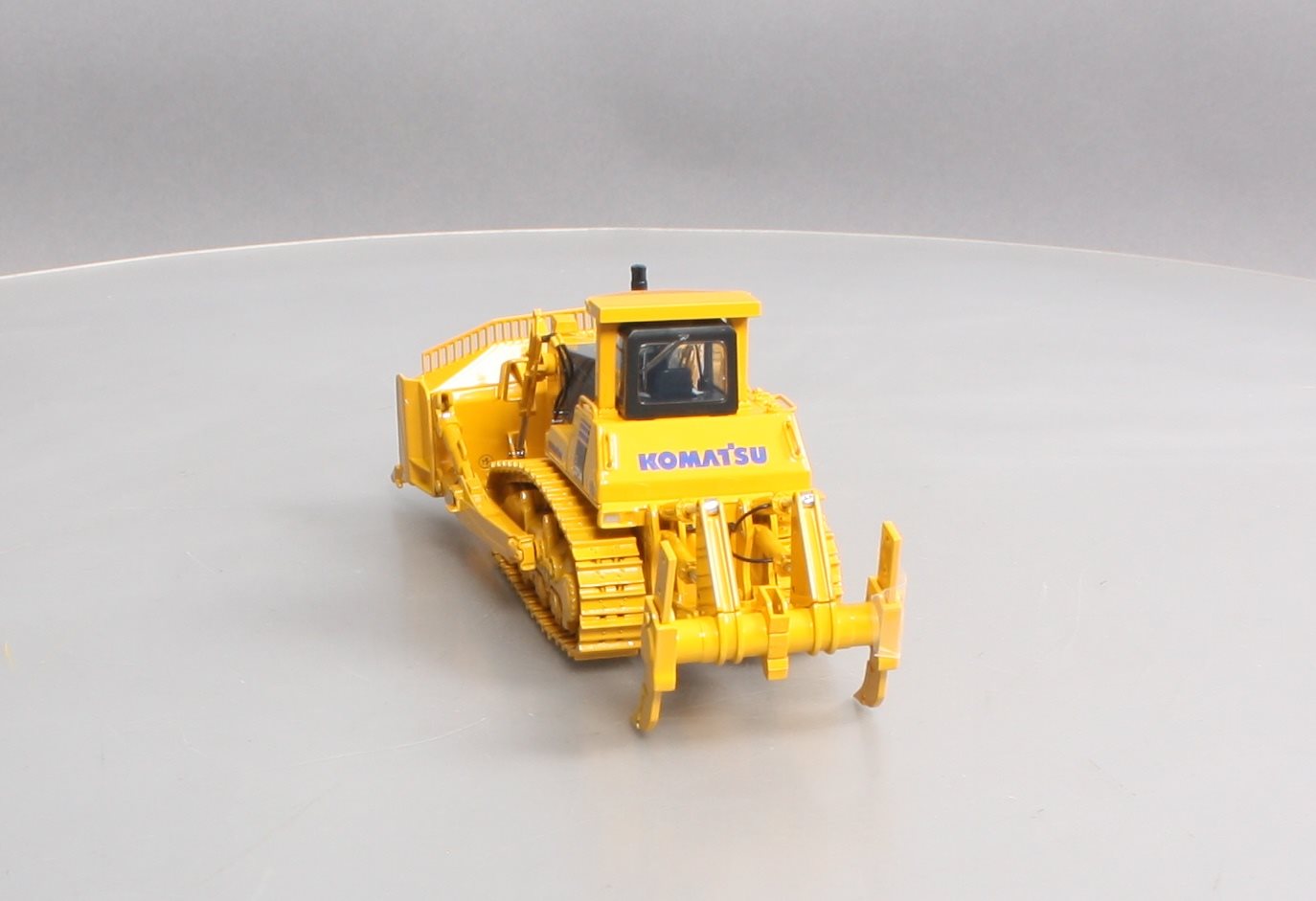 First Gear 50-0216 1:50 Komatsu D375A-6 Dozer with Ripper LN/Box