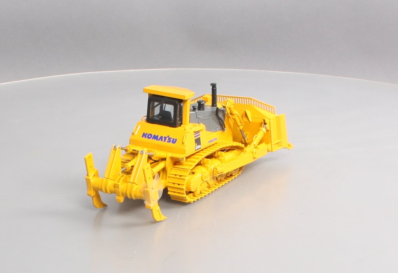 First Gear 50-0216 1:50 Komatsu D375A-6 Dozer with Ripper LN/Box