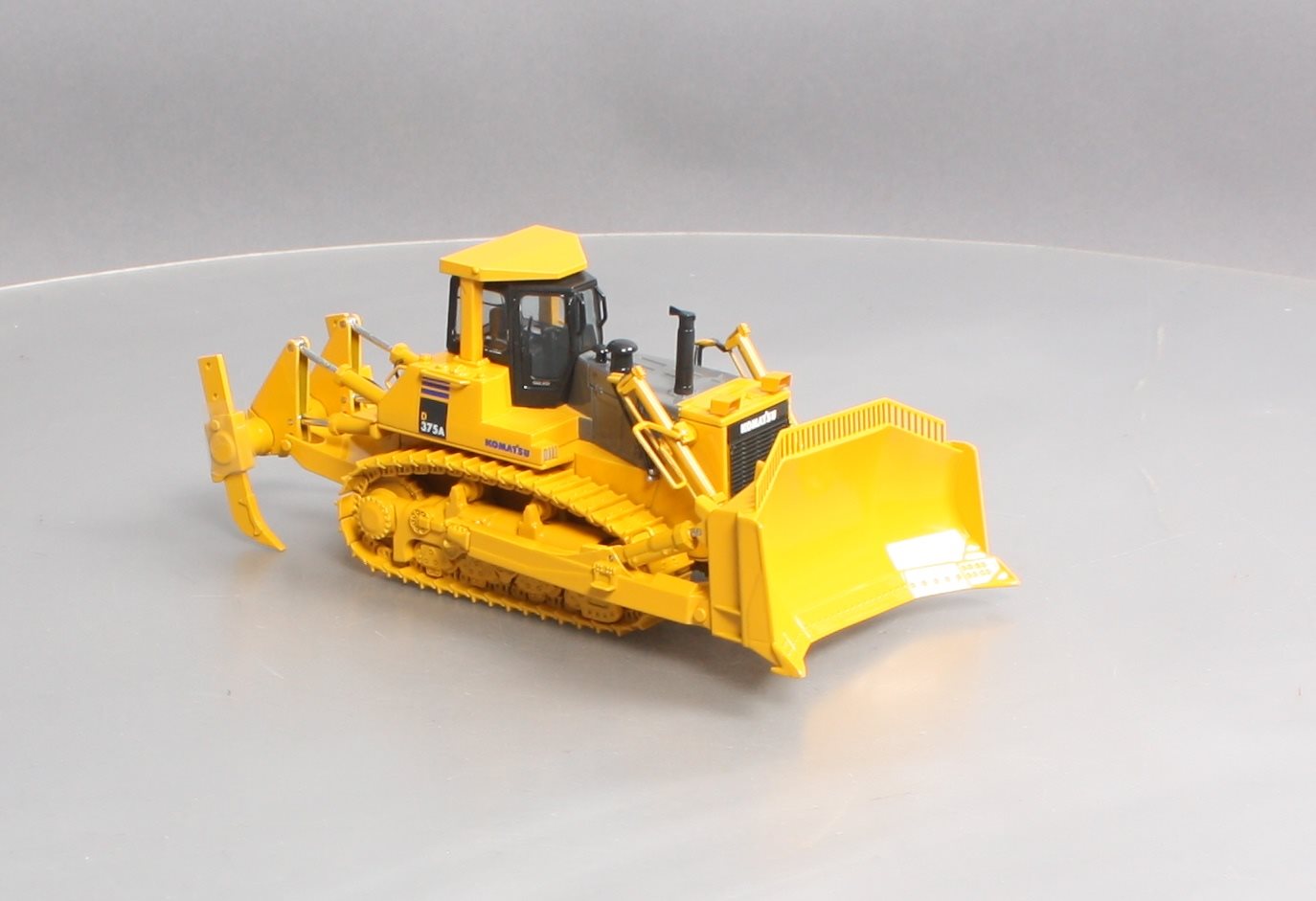 First Gear 50-0216 1:50 Komatsu D375A-6 Dozer with Ripper LN/Box