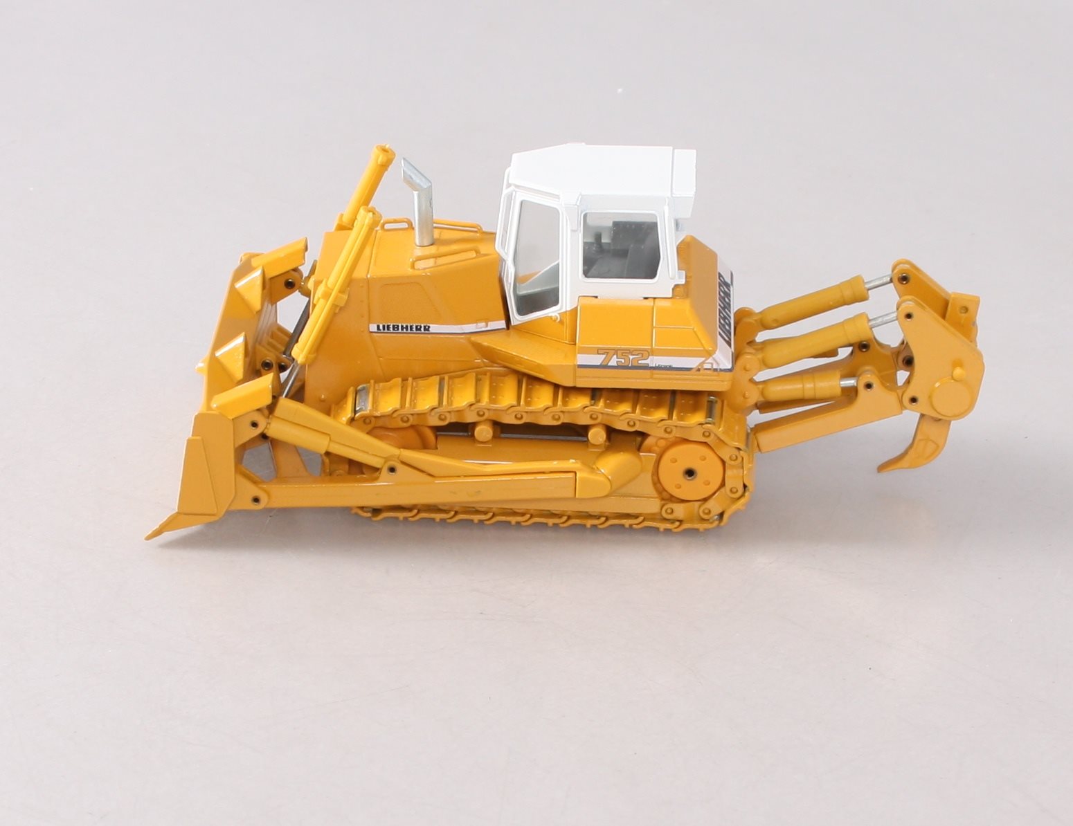 Conrad 2806 1:50 Liebherr PR 752 Crawler Tractor NIB