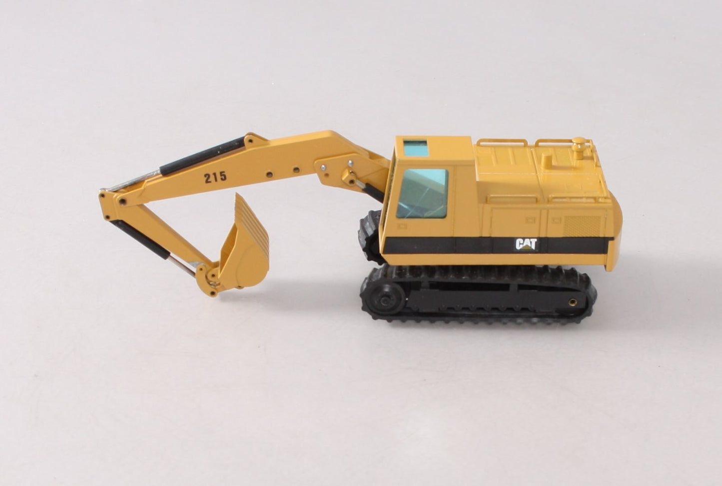 NZG 190 1:50 Caterpillar 215 Hydraulic Excavator