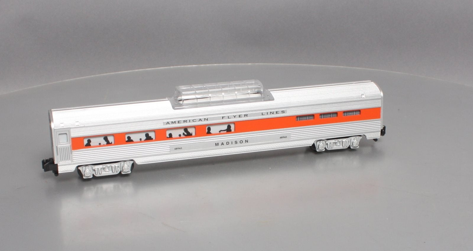 American Flyer 6-48943 S AFL Silver Flash Madison Vista Dome Dining Car NIB