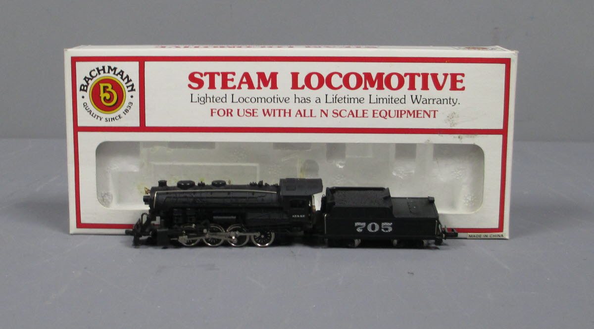 Bachmann 53052 N Scale Santa Fe 2-8-2 Steam Locomotive & Tender LN/Box