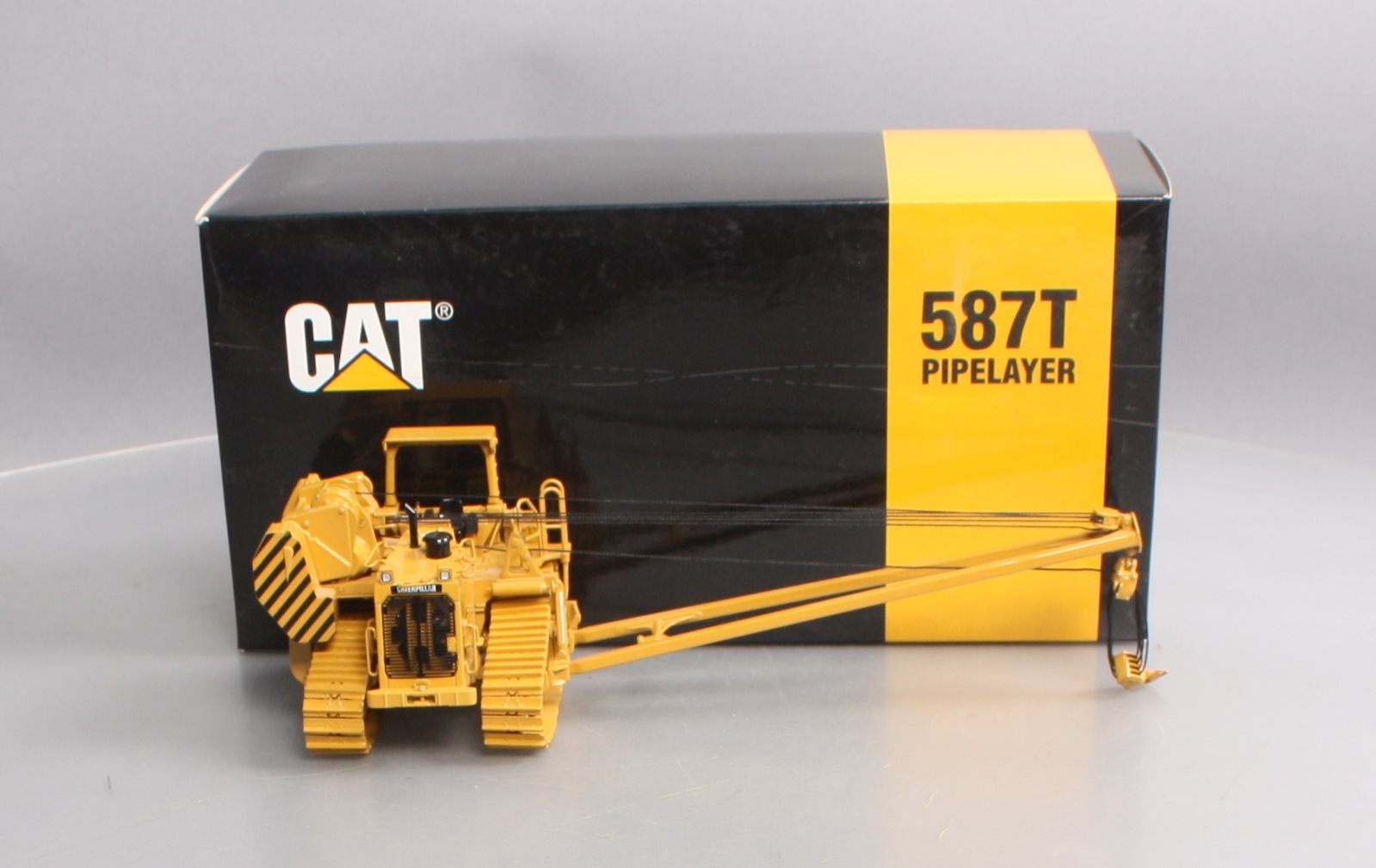 CCM 1:48 Caterpillar 587T Diecast Pipelayer LN/Box