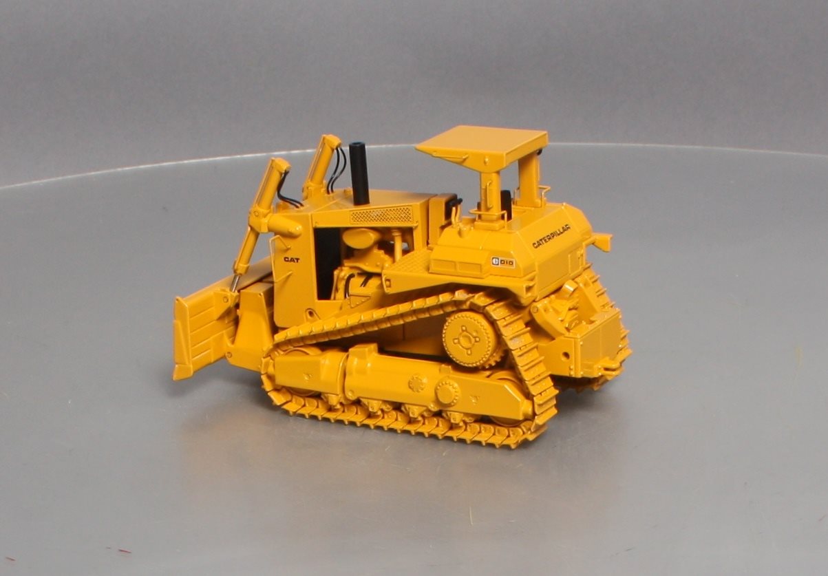 CCM D10 1:48 Scale Diecast Caterpillar Track-Type Tractor w/ U-Blade & Ripper NIB