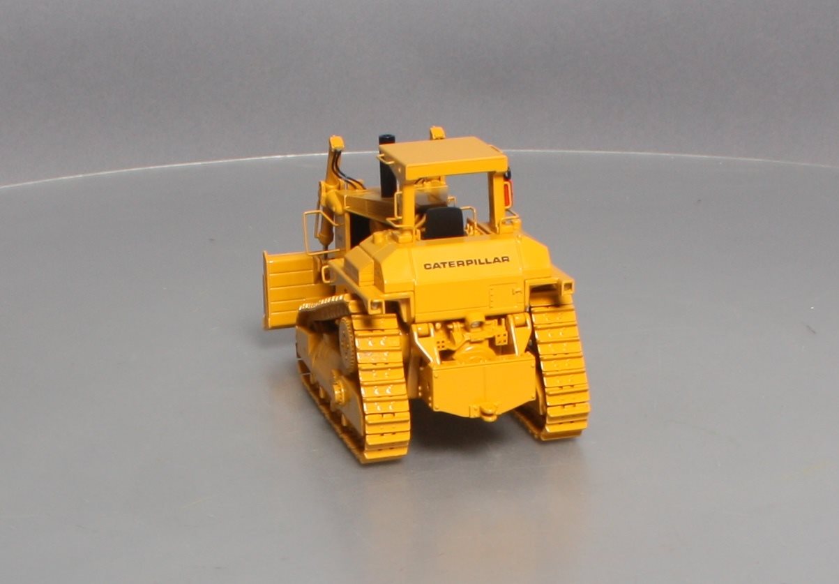 CCM D10 1:48 Scale Diecast Caterpillar Track-Type Tractor w/ U-Blade & Ripper NIB