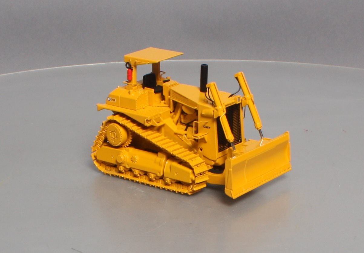 CCM D10 1:48 Scale Diecast Caterpillar Track-Type Tractor w/ U-Blade & Ripper NIB