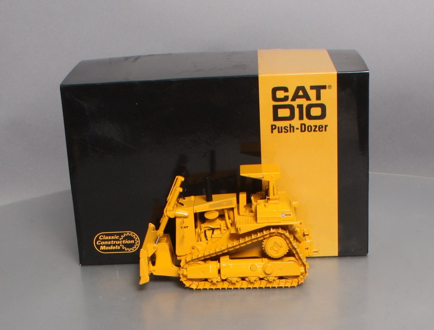 CCM D10 1:48 Scale Diecast Caterpillar Track-Type Tractor w/ U-Blade & Ripper NIB
