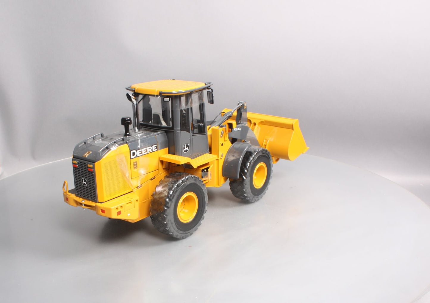 Ertl 15774 1:16 Scale Die-Cast John Deere Model 544J Wheel Loader NIB