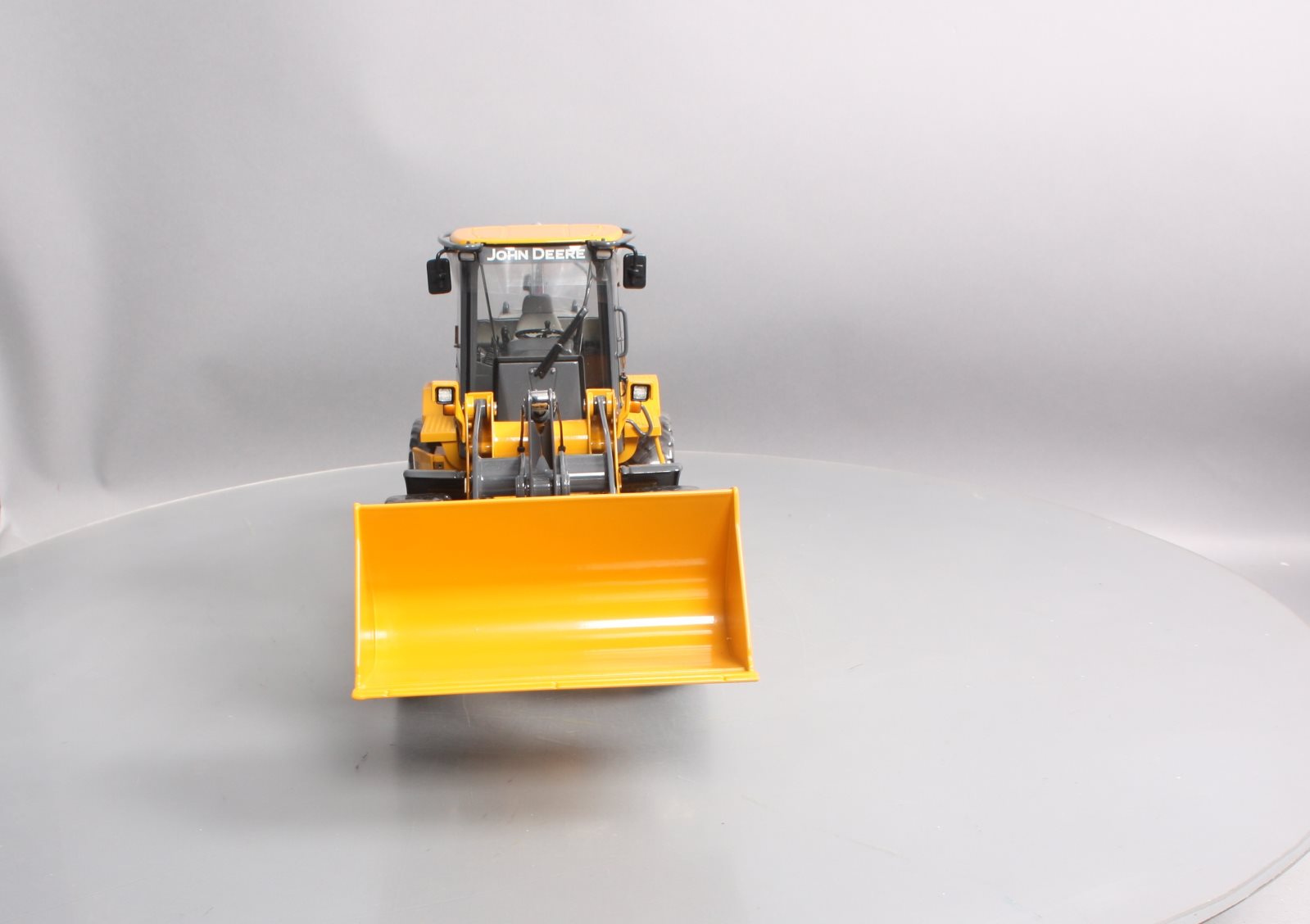 Ertl 15774 1:16 Scale Die-Cast John Deere Model 544J Wheel Loader NIB