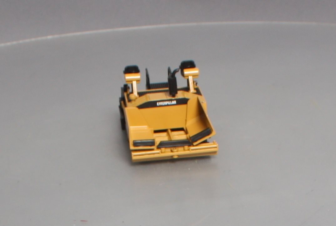 NZG 3881 1:50 Caterpillar AP-1000 Asphalt Paver LN/Box