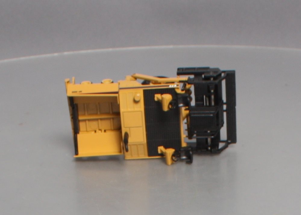 NZG 3881 1:50 Caterpillar AP-1000 Asphalt Paver LN/Box
