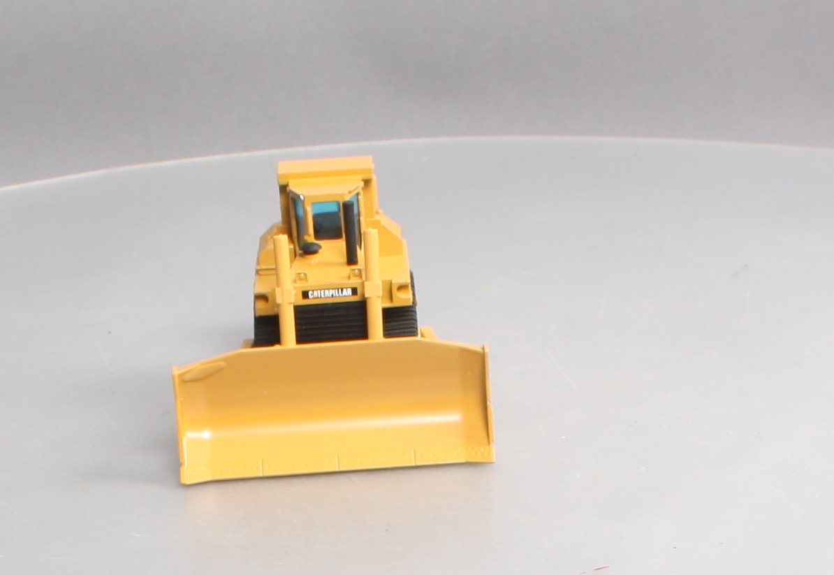 NZG 298 1:50 Caterpillar D9N Track-Type Tractor