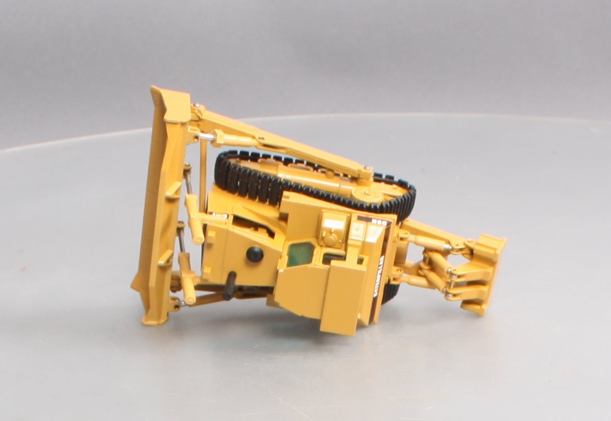 NZG 298 1:50 Caterpillar D9N Track-Type Tractor