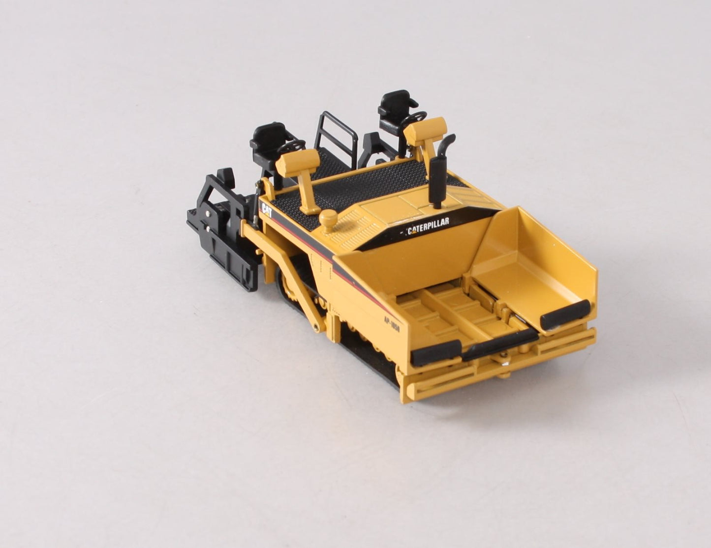 NZG 388 1:50 Caterpillar AP-1050 Asphalt Paver NIB