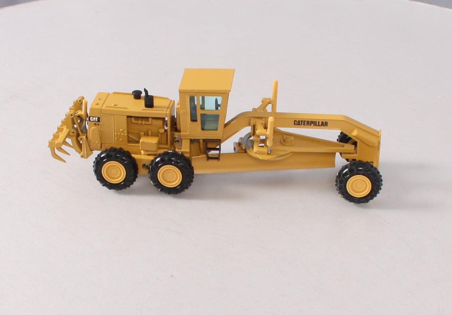 NZG 387 1:50 16G Caterpillar Motor Grader NIB