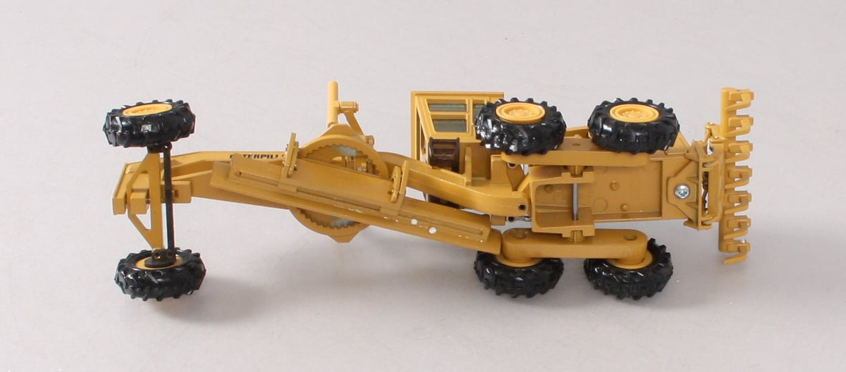 NZG 387 1:50 16G Caterpillar Motor Grader