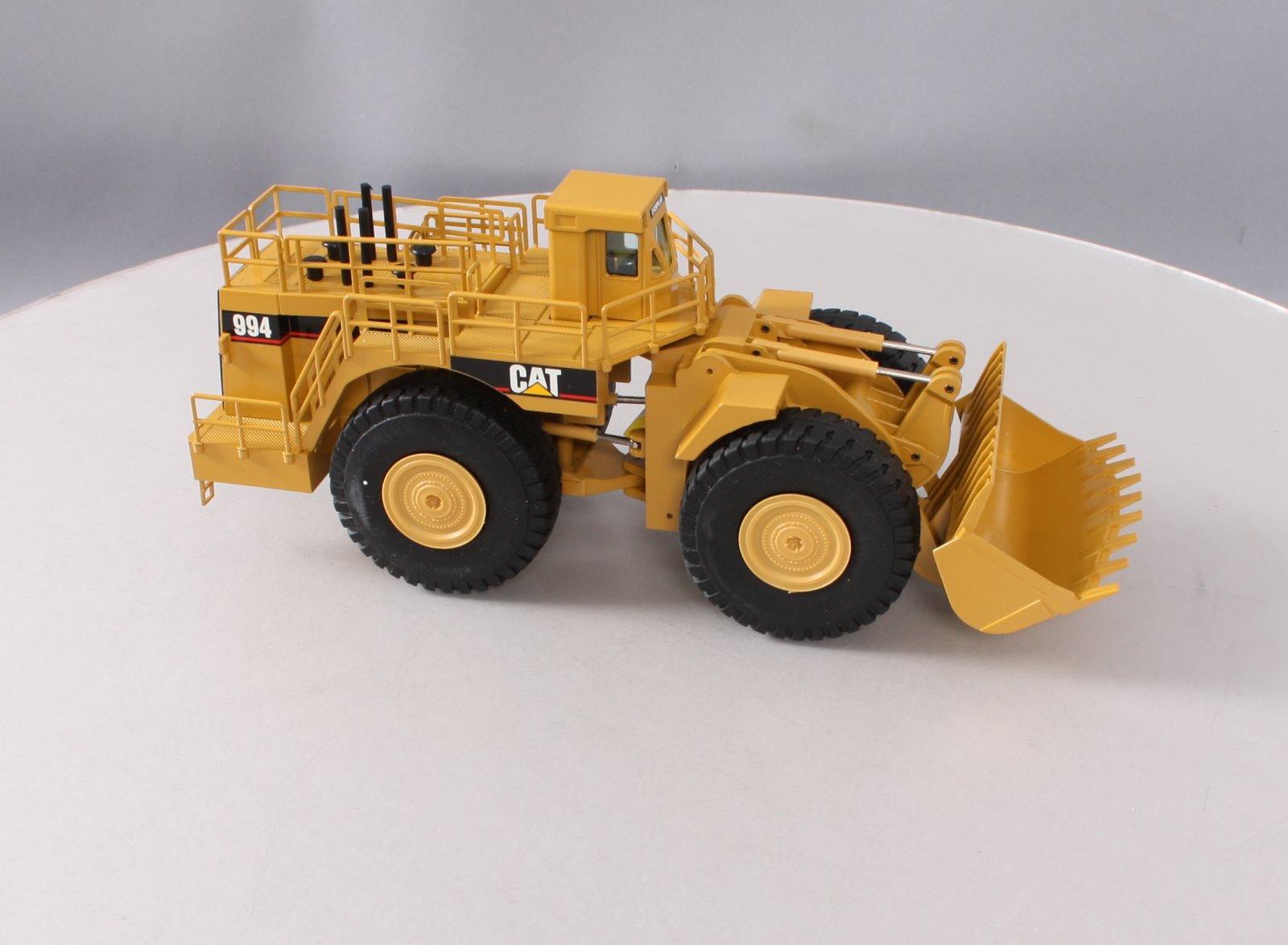NZG 366 1:50 Caterpillar 994 Wheel Loader NIB