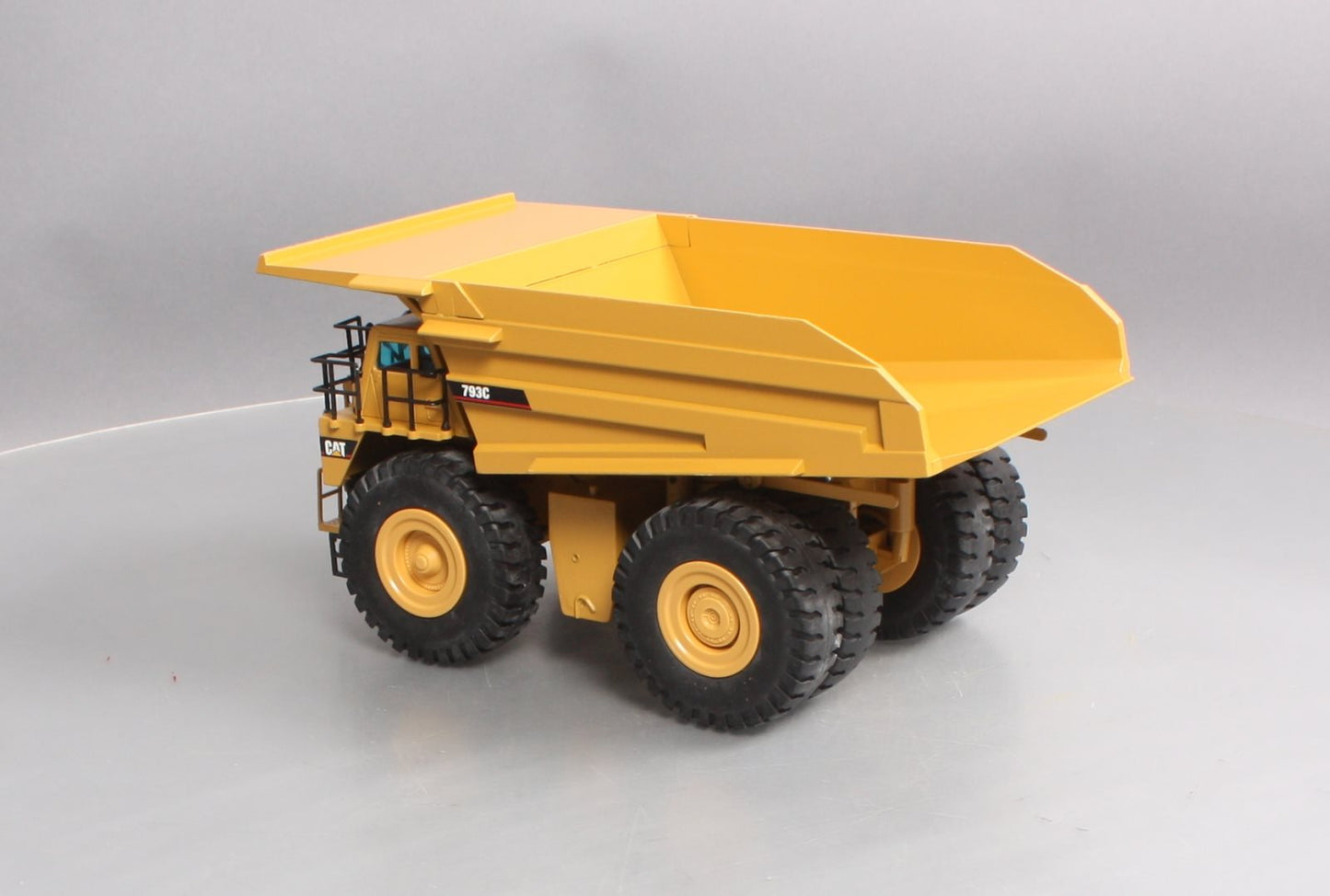 NZG 403 1:50 Caterpillar 793C Off-Highway Truck Official Launch Edition LN/Box