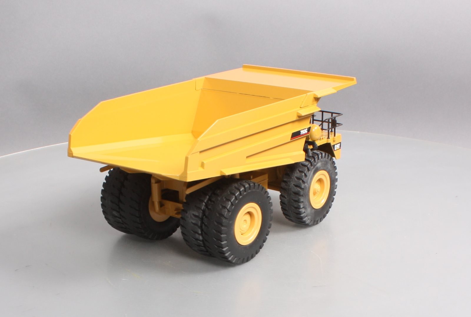 NZG 403 1:50 Caterpillar 793C Off-Highway Truck Official Launch Edition LN/Box