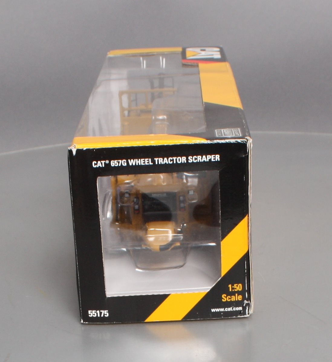 Norscot 55175 1:50 Scale Caterpillar 657G Wheel Tractor Assembled Scraper