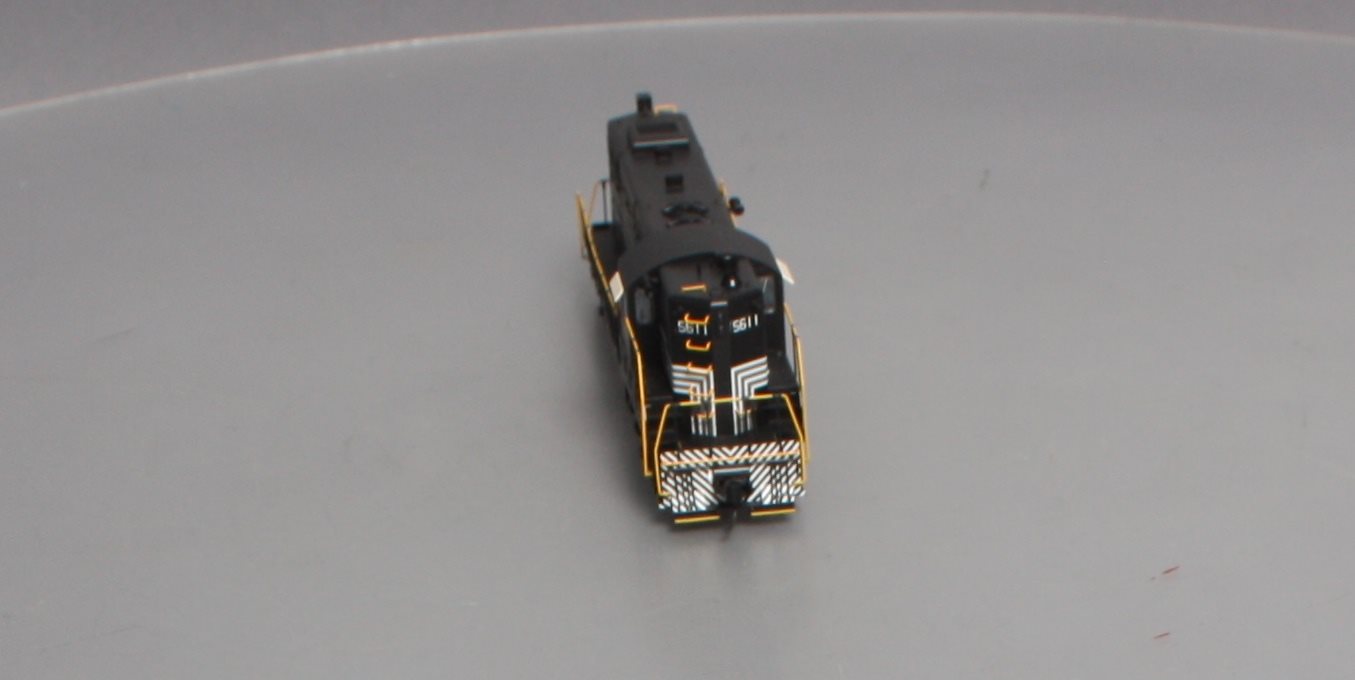 Walthers 920-49107 HO New York Central EMD GP7 Diesel Loco Standard DC #5611 LN/Box