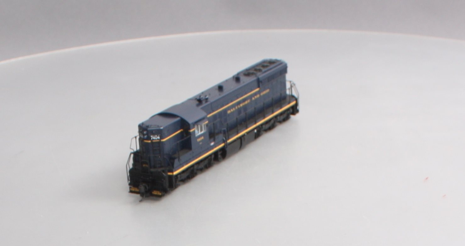 Walthers 920-48901 HO B&O EMD SD7 Diesel Locomotive - Standard DC #7404