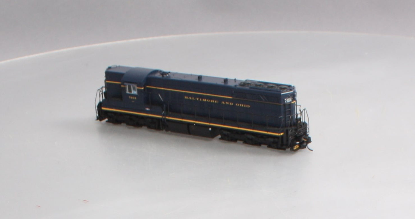Walthers 920-48901 HO B&O EMD SD7 Diesel Locomotive - Standard DC #7404