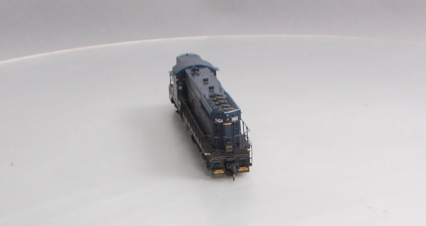 Walthers 920-48901 HO B&O EMD SD7 Diesel Locomotive - Standard DC #7404