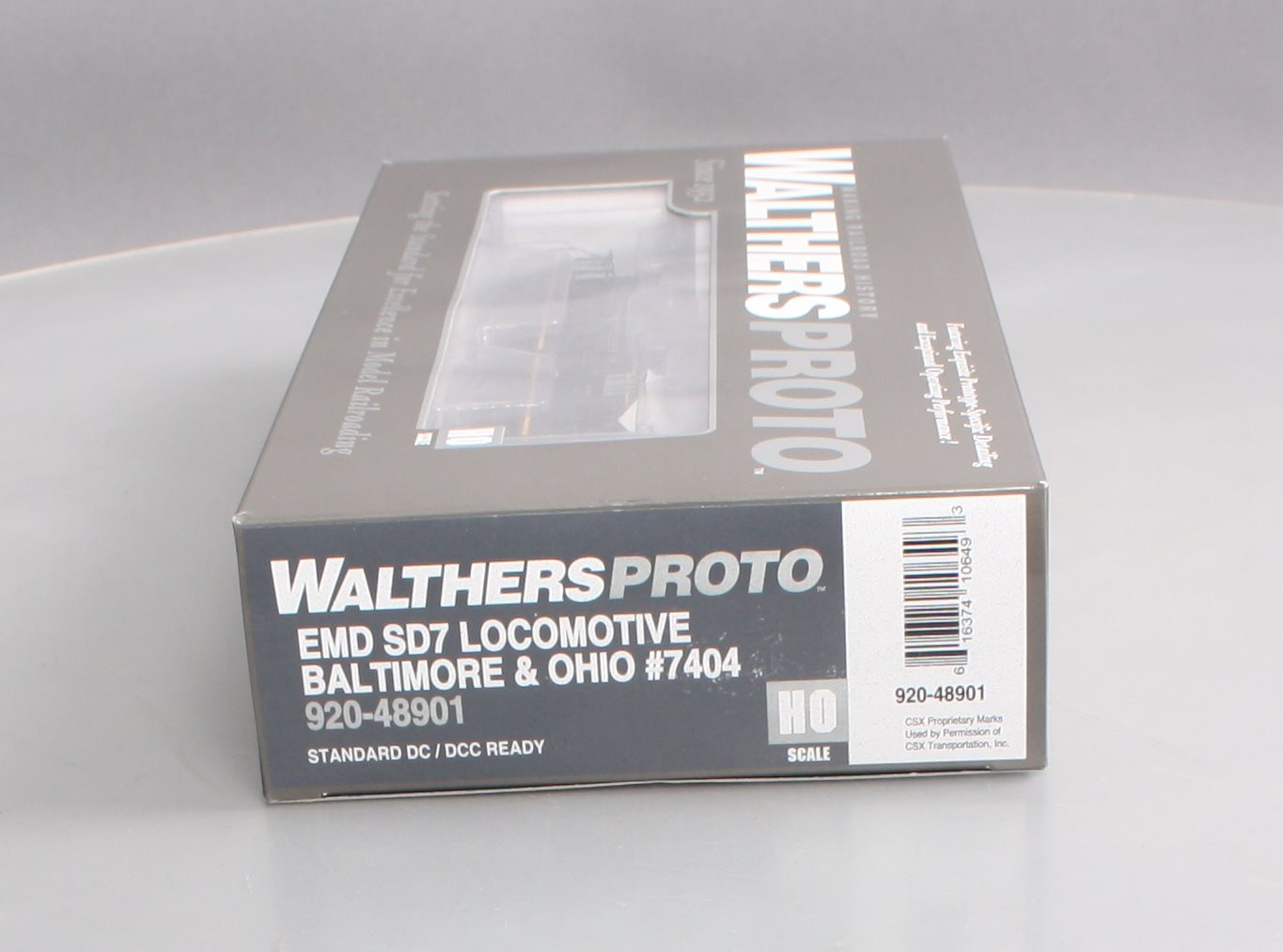 Walthers 920-48901 HO B&O EMD SD7 Diesel Locomotive - Standard DC #7404