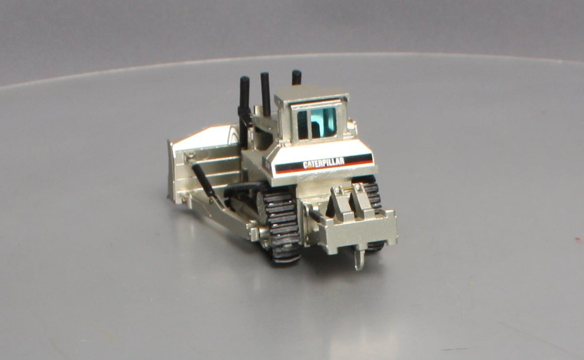 NZG 233 1:50 Scale Diecast CAT D8N Track-Type Tractor - SILVER NIB