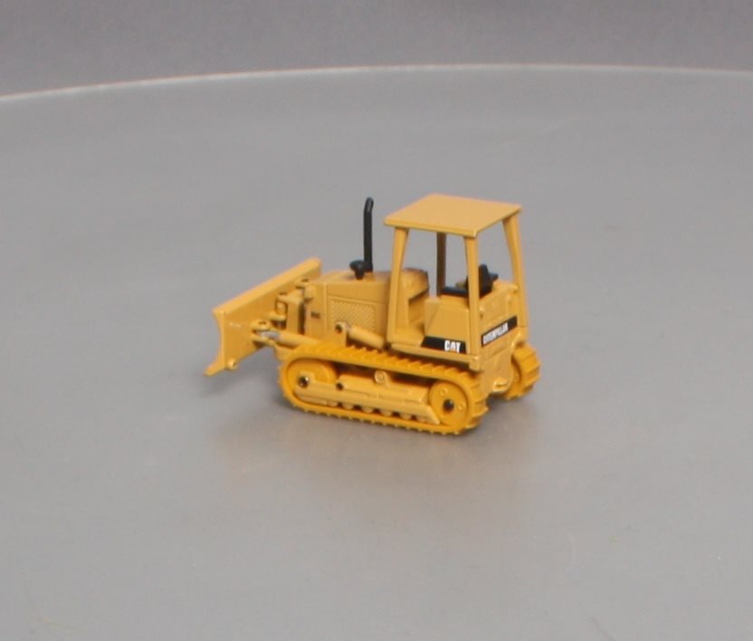 Joal 2028 1:50 Scale Diecast Caterpillar D5C Track-Type Tractor