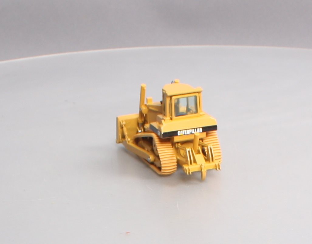 Conrad 2851 1:50 Scale Diecast Caterpillar D6H Dozer w/Ripper & Winch NIB