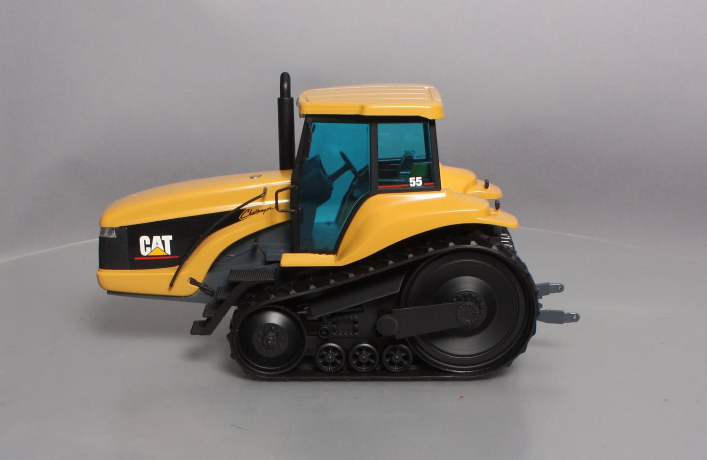 NZG 426 1:16 Caterpillar Challenger 55 Agricultural Tractor NIB
