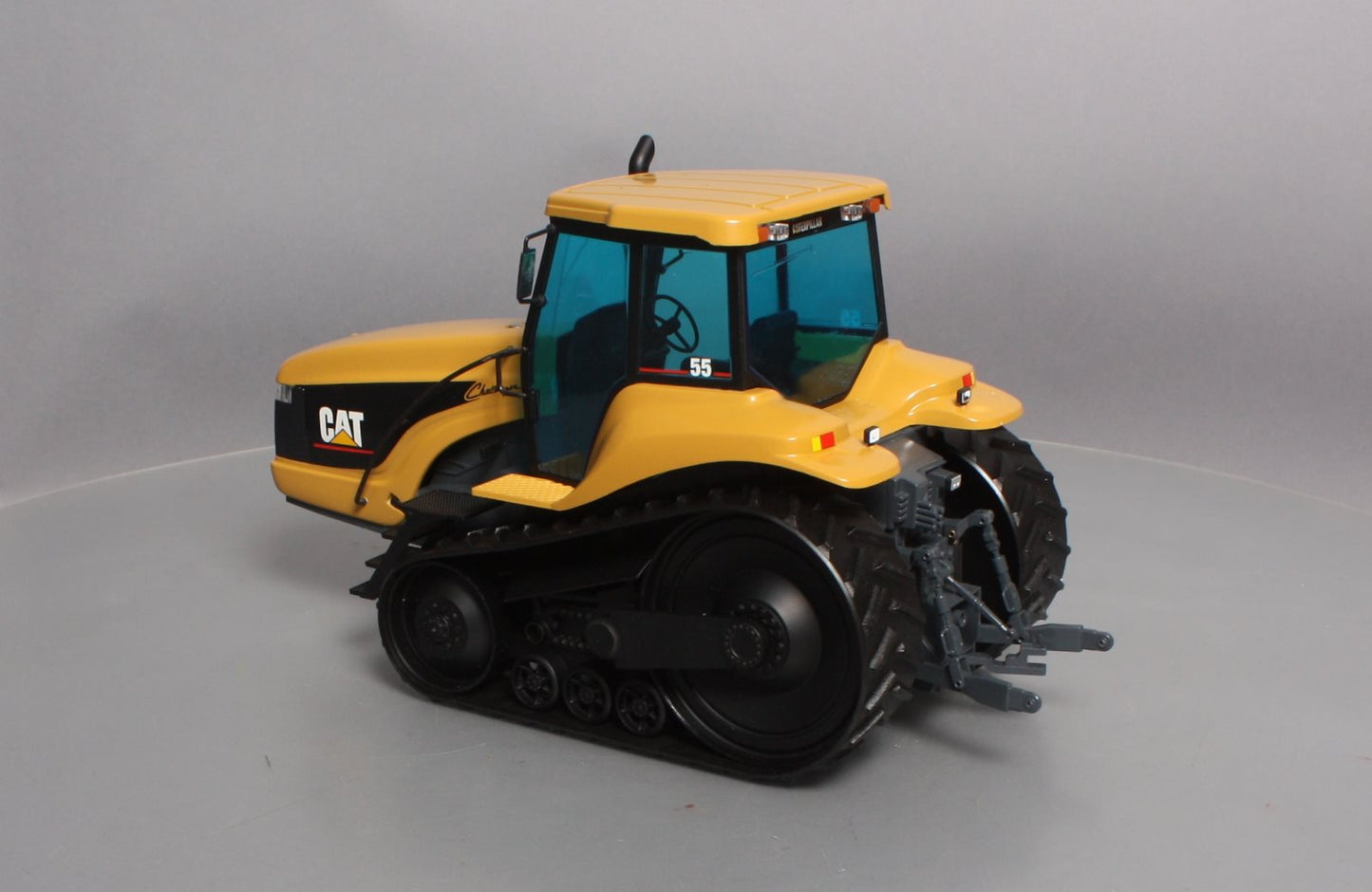 NZG 426 1:16 Caterpillar Challenger 55 Agricultural Tractor NIB