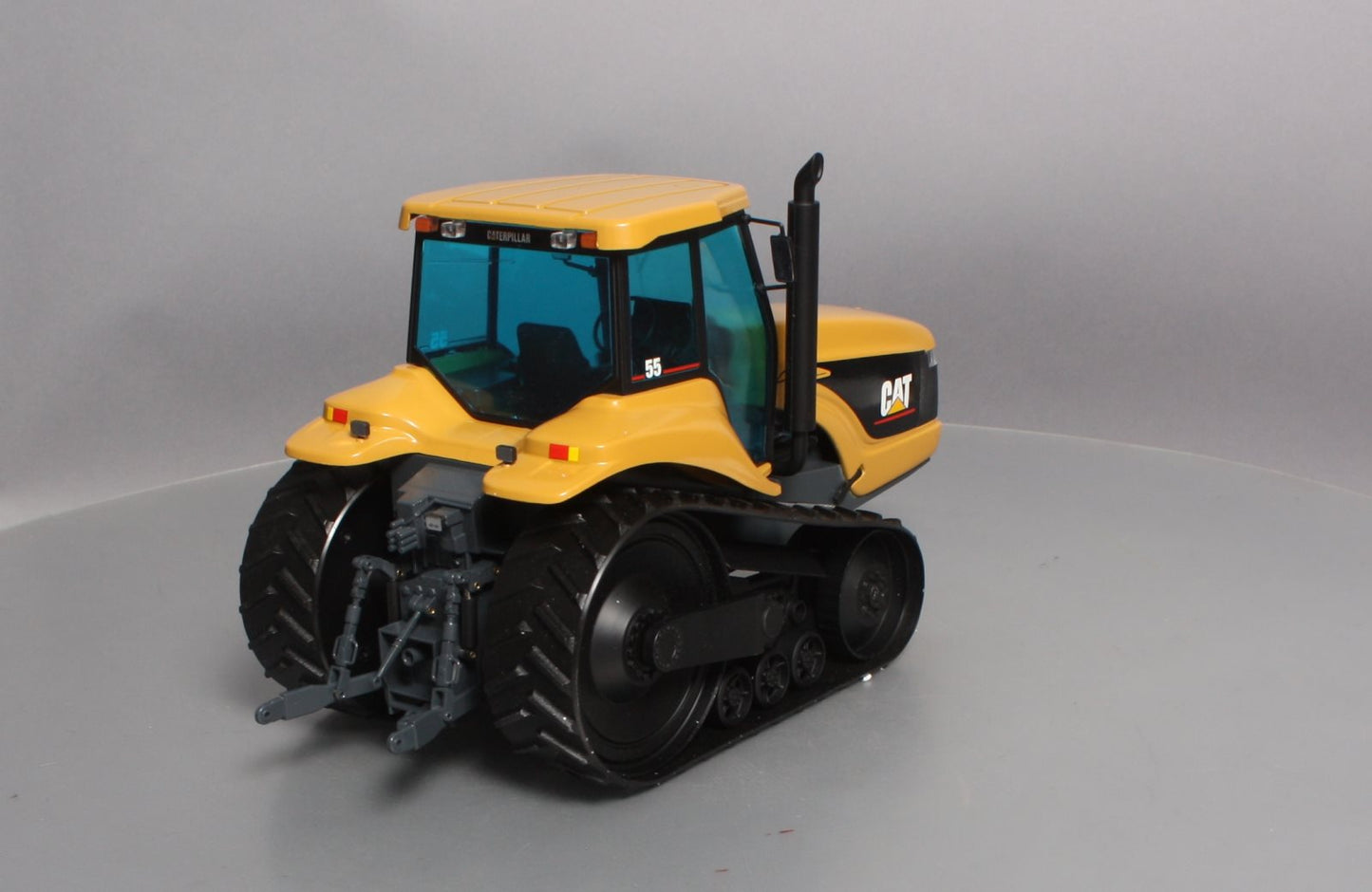 NZG 426 1:16 Caterpillar Challenger 55 Agricultural Tractor NIB