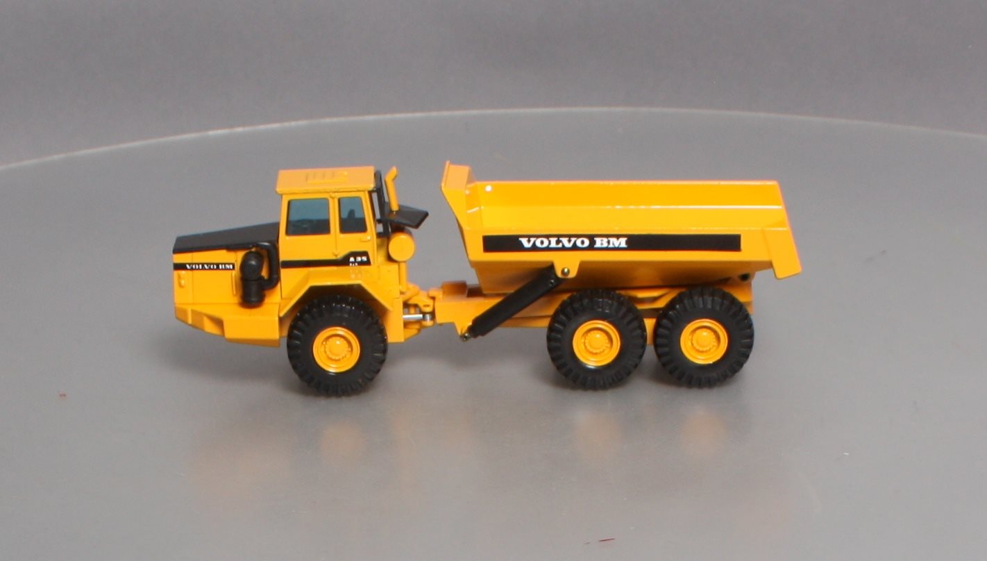 Joal 238 1:50 Volvo BM A 35 Articulated Dump Truck LN/Box