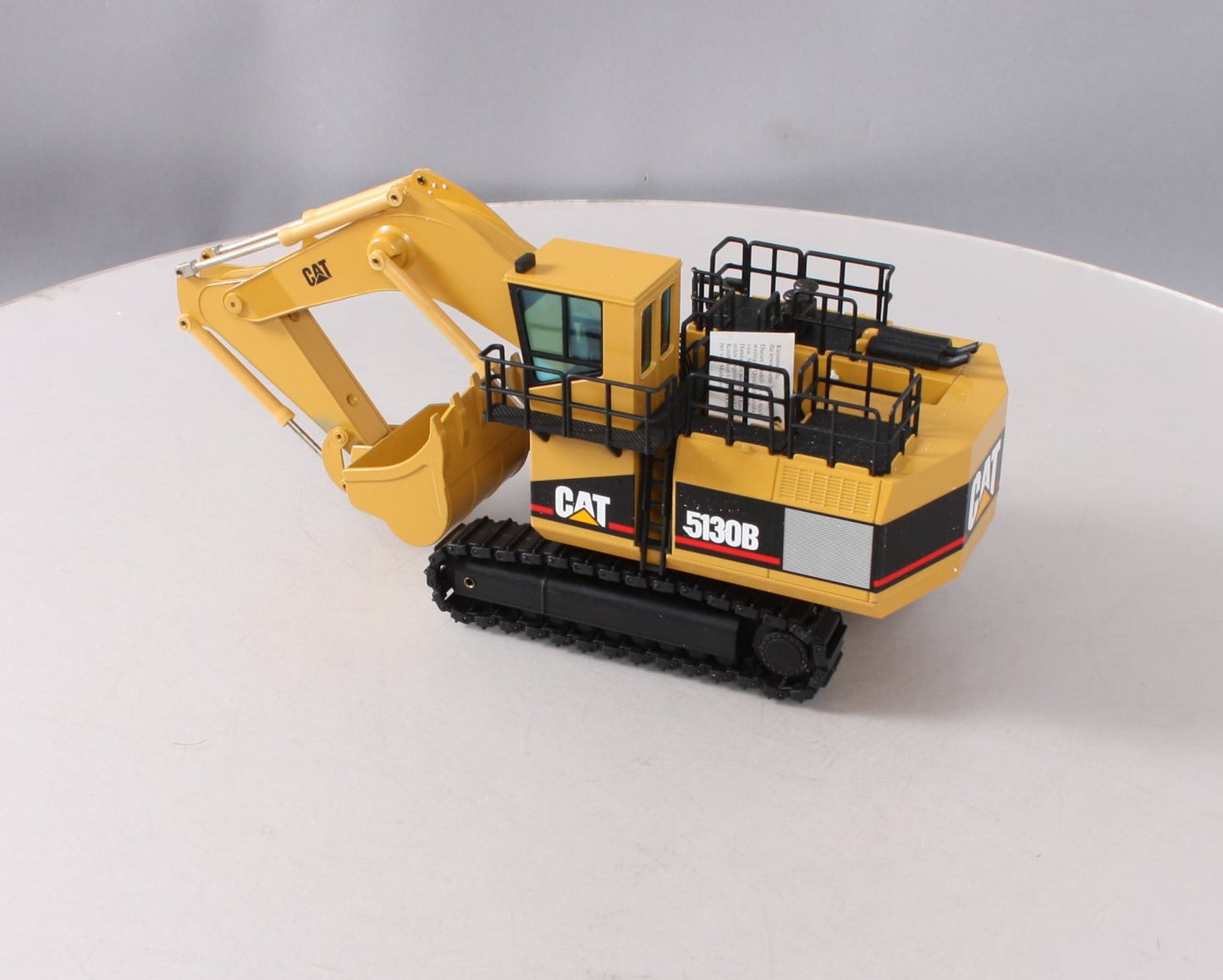 NZG 391/1 1:50 Diecast Caterpillar 5130B Mass Excavator NIB