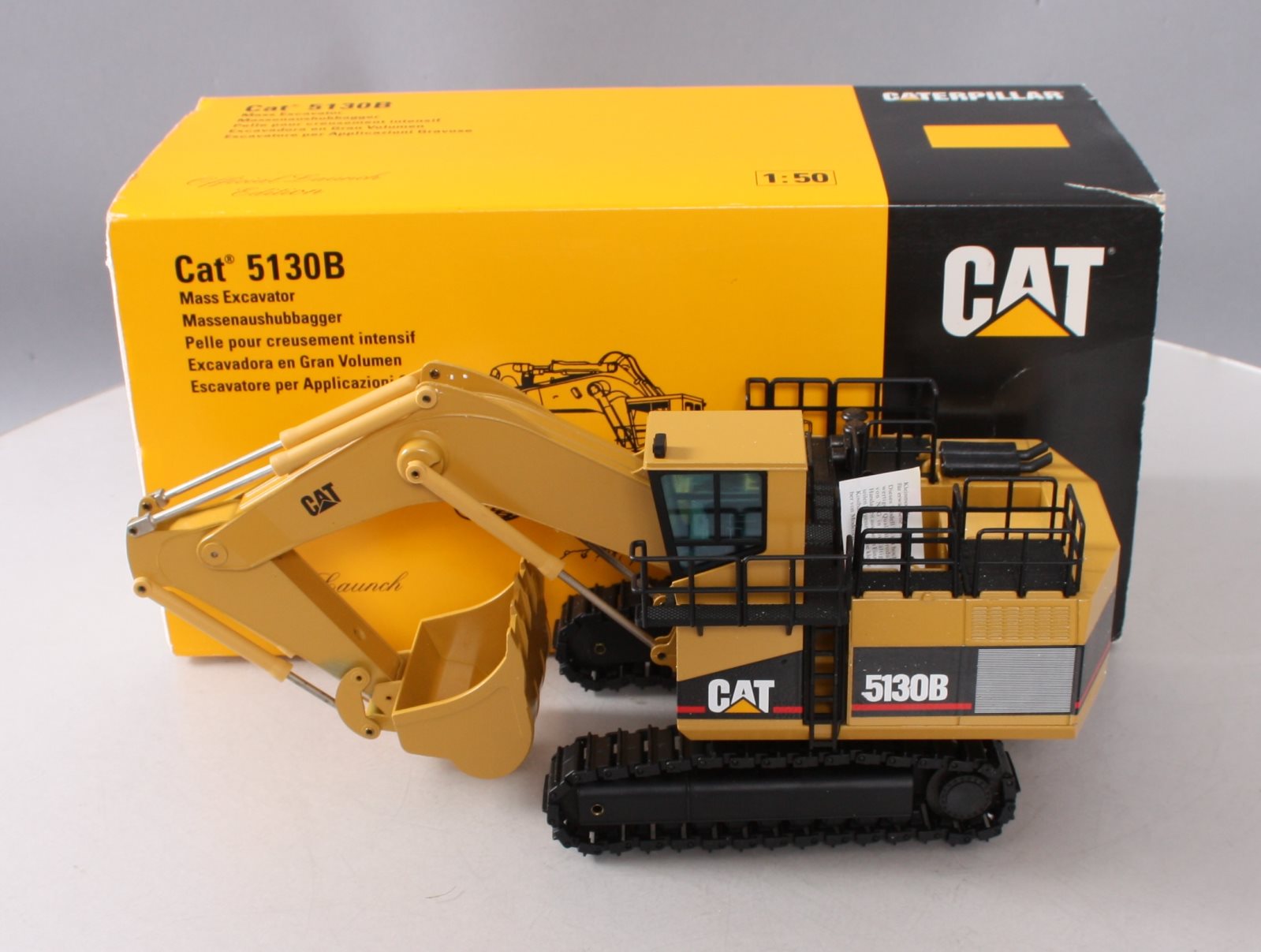 NZG 391/1 1:50 Diecast Caterpillar 5130B Mass Excavator NIB